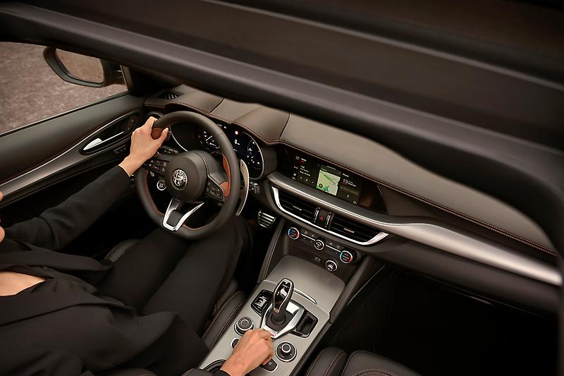 2025 alfa romeo stelvio dashboard